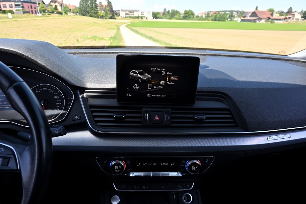 AUDI Q5 2.0 TFSI 45 sport quattro S-tronic - 8
