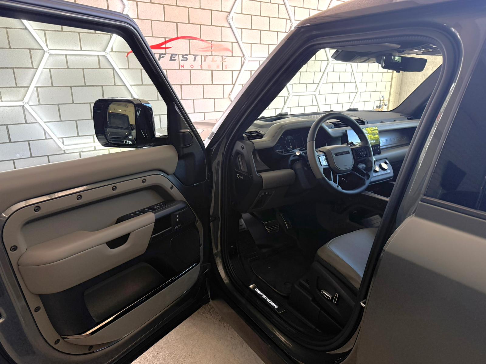 LAND ROVER Defender 110 635 V8 4.4 Octa Edition One AT8 - 6