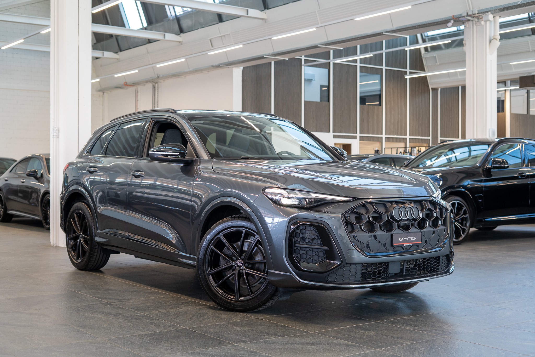 Q5 TFSI quattro S-Tronic / S-Line / Rückfahrkamera / el.Heckklappe