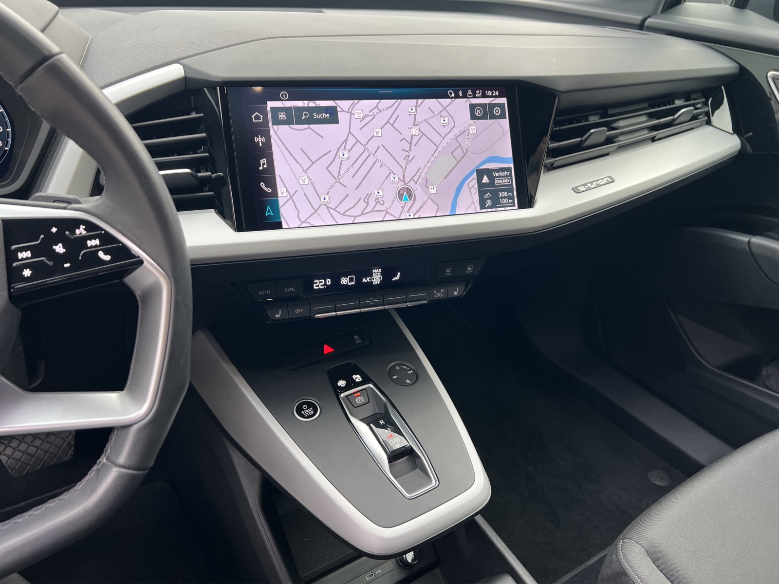 AUDI Q4 e-tron 45 quattro - 9