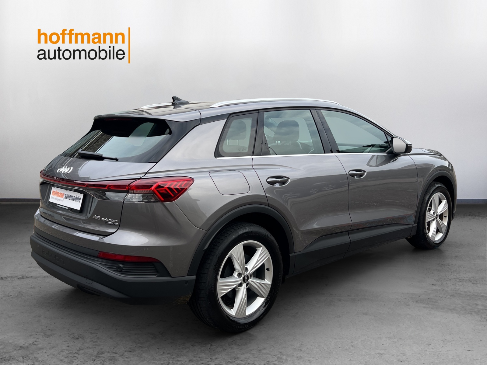 AUDI Q4 e-tron 45 quattro - 4