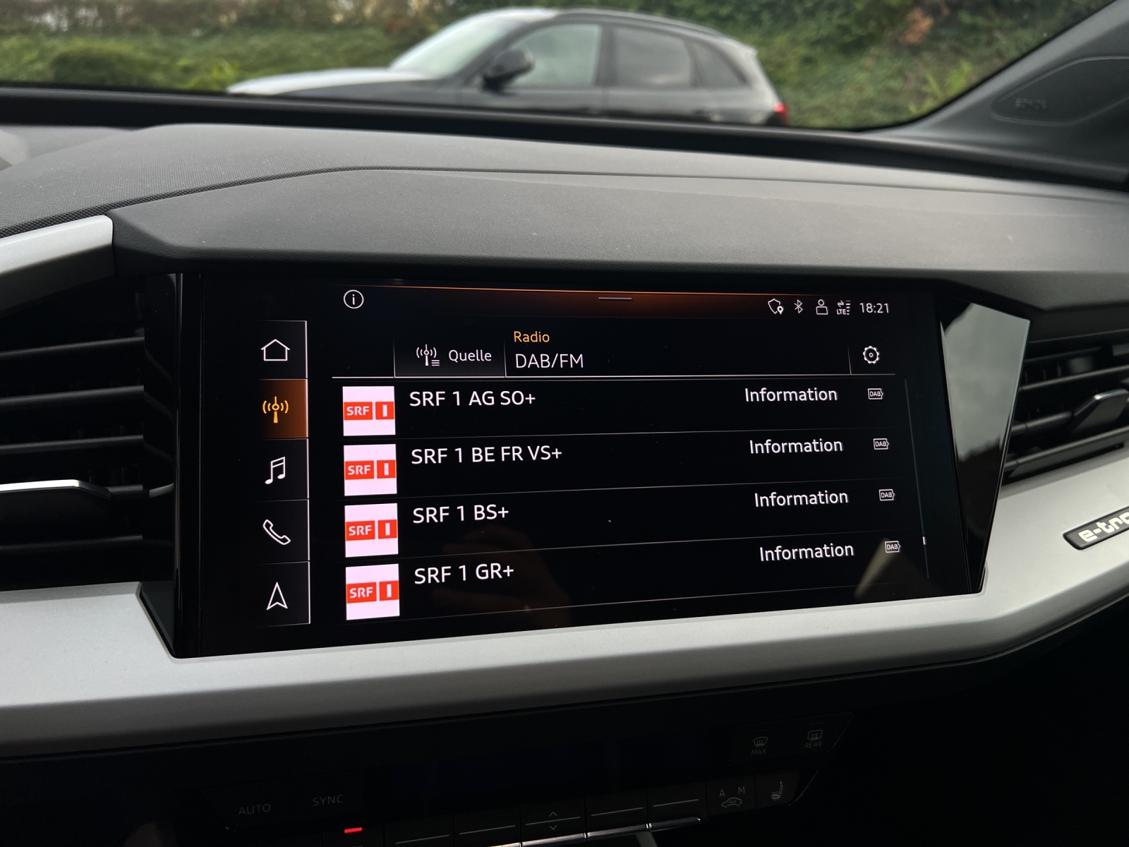 AUDI Q4 e-tron 45 quattro - 16