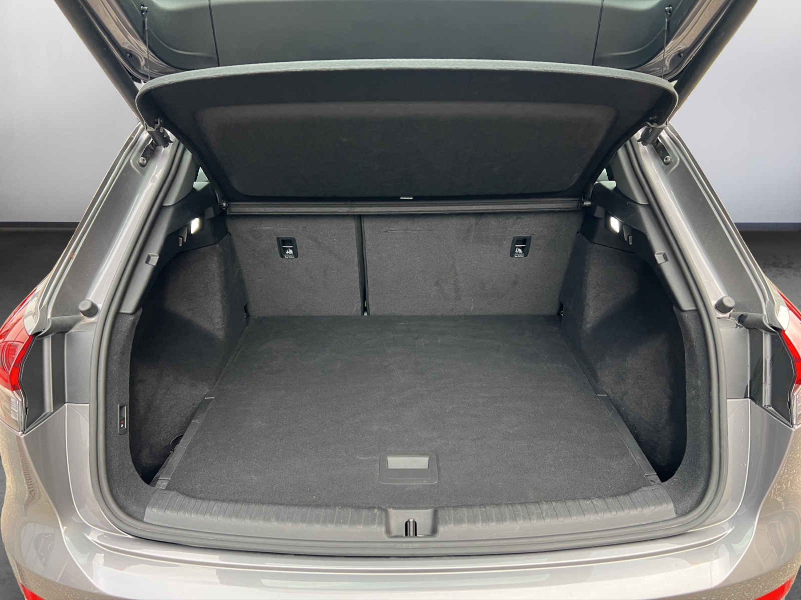 AUDI Q4 e-tron 45 quattro - 12