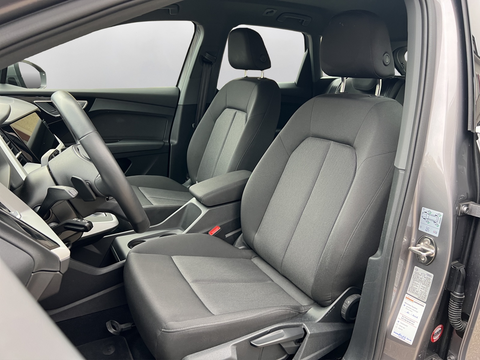 AUDI Q4 e-tron 45 quattro - 10