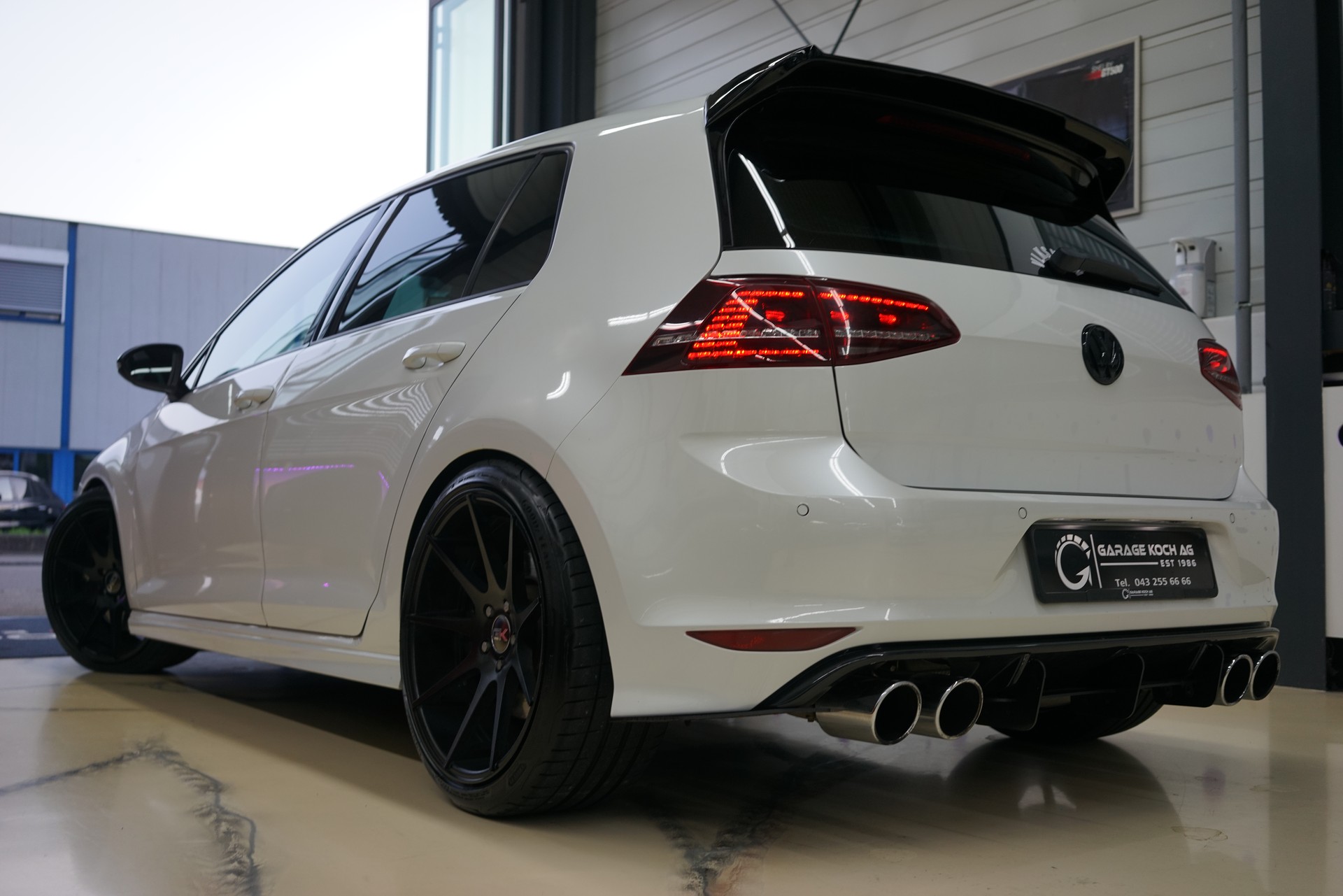 VW Golf 2.0 TSI R 4Motion DSG / APR 362 PS ** - 6