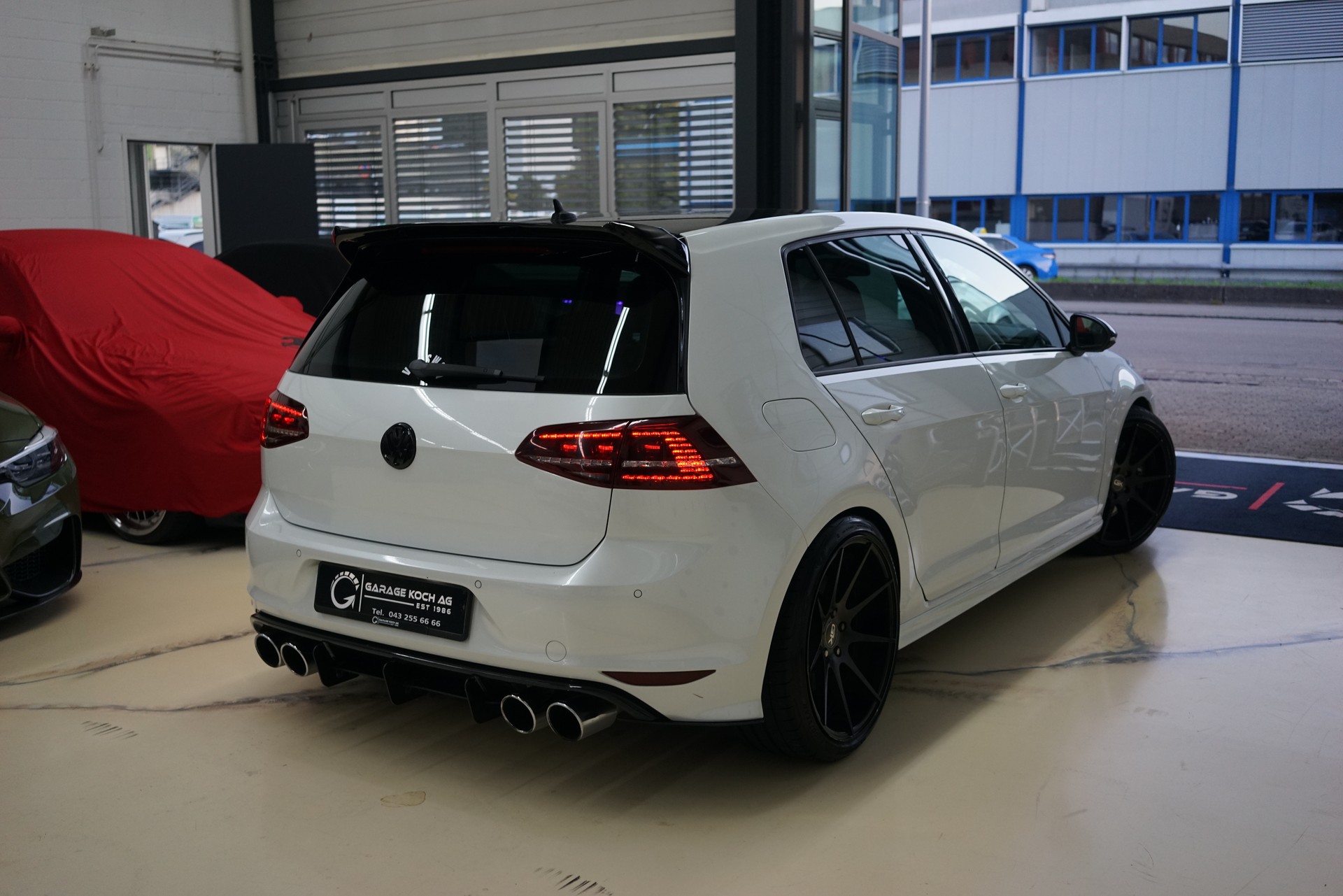 VW Golf 2.0 TSI R 4Motion DSG / APR 362 PS ** - 9