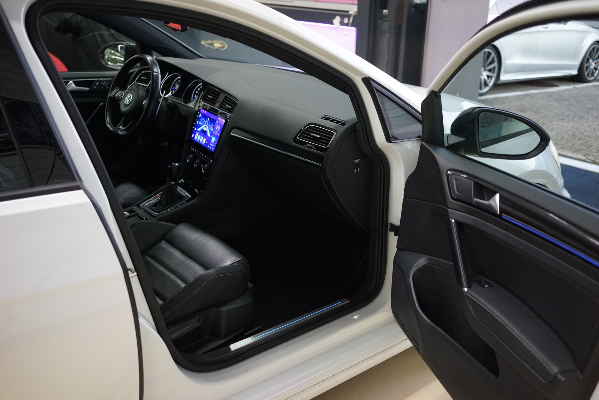 VW Golf 2.0 TSI R 4Motion DSG / APR 362 PS ** - 24