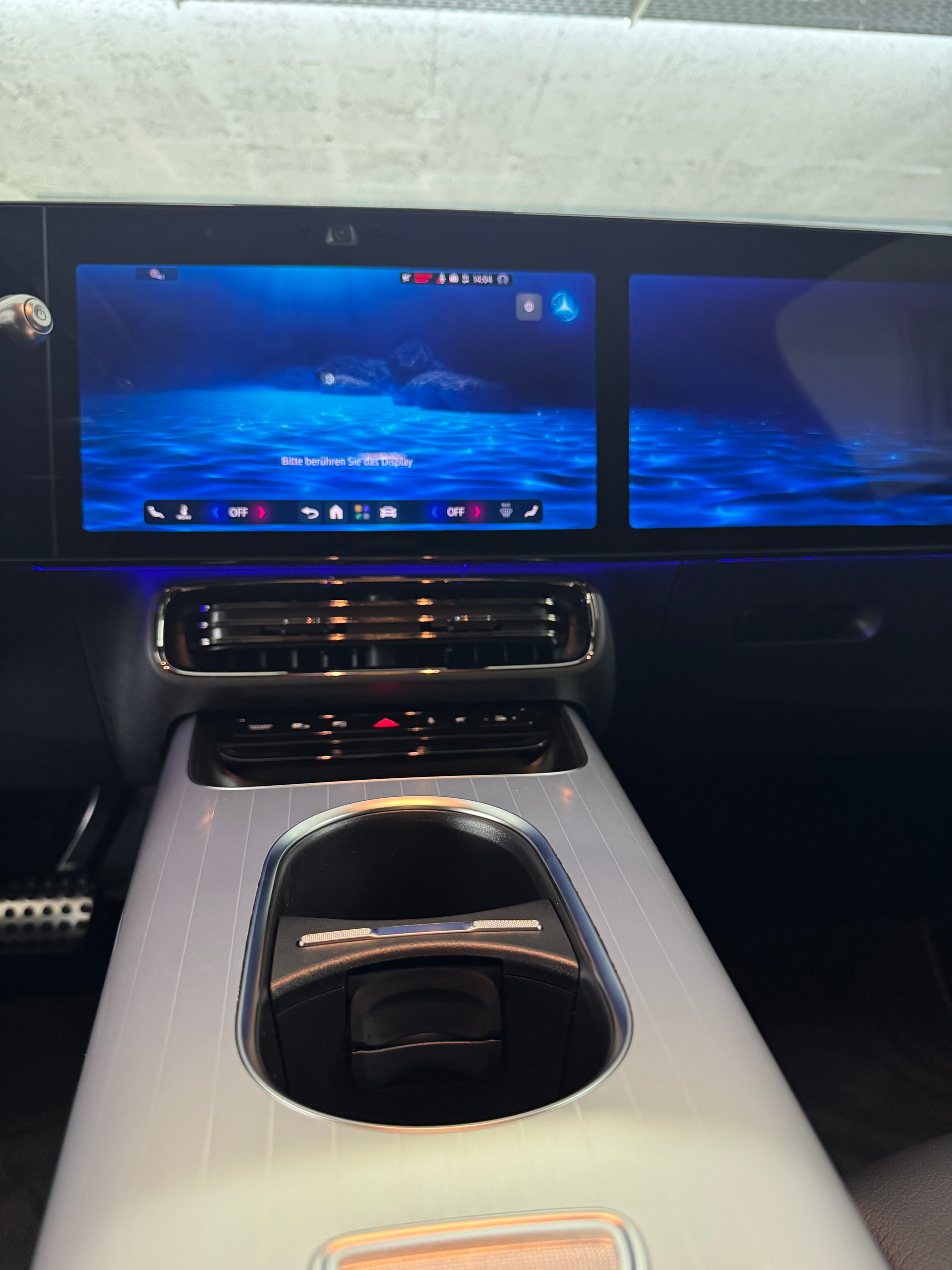 MERCEDES-BENZ CLA 220 4MATIC Shooting Brake - 9