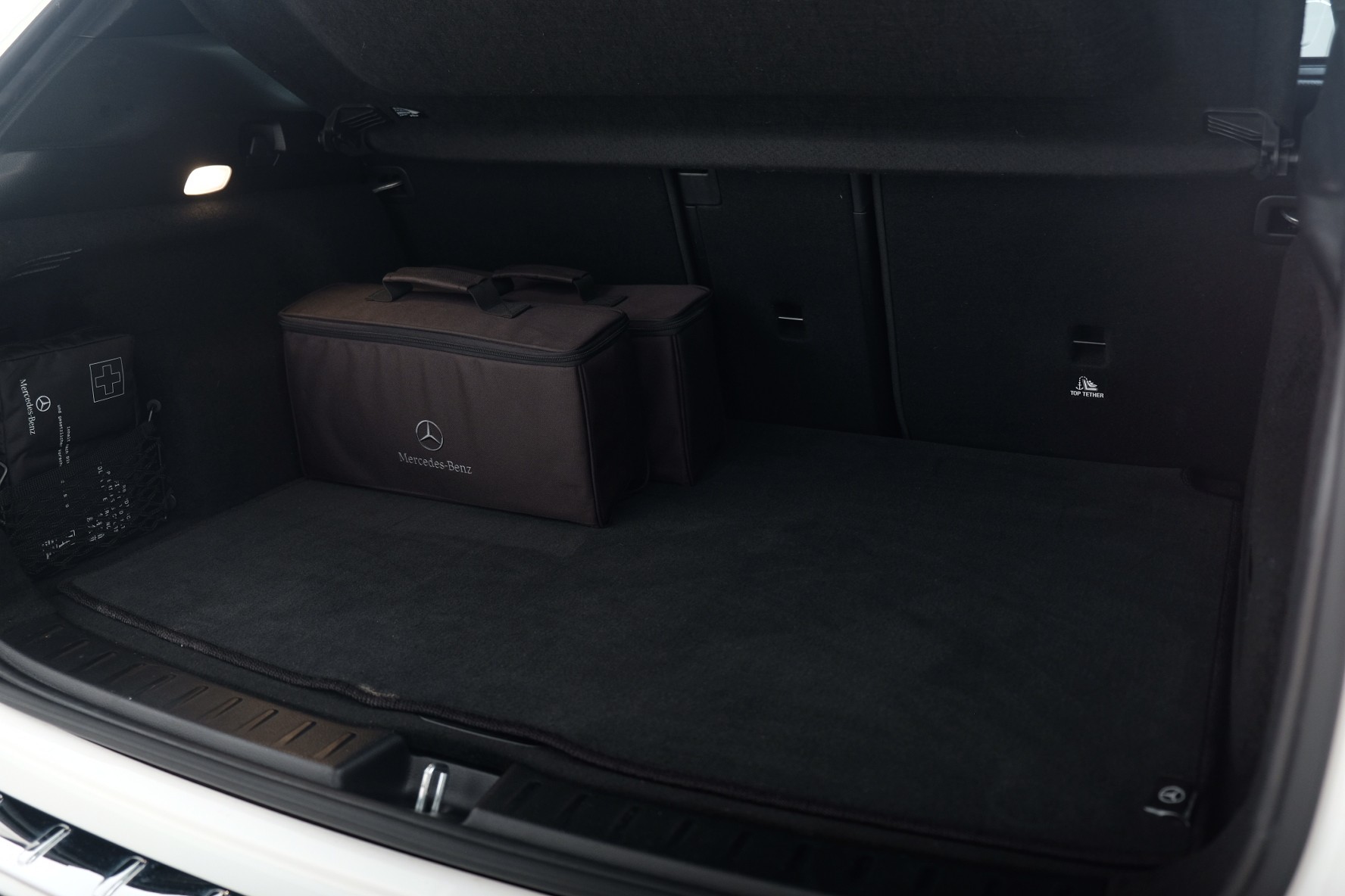 MERCEDES-BENZ EQA 350 AMG Line 4Matic - 4