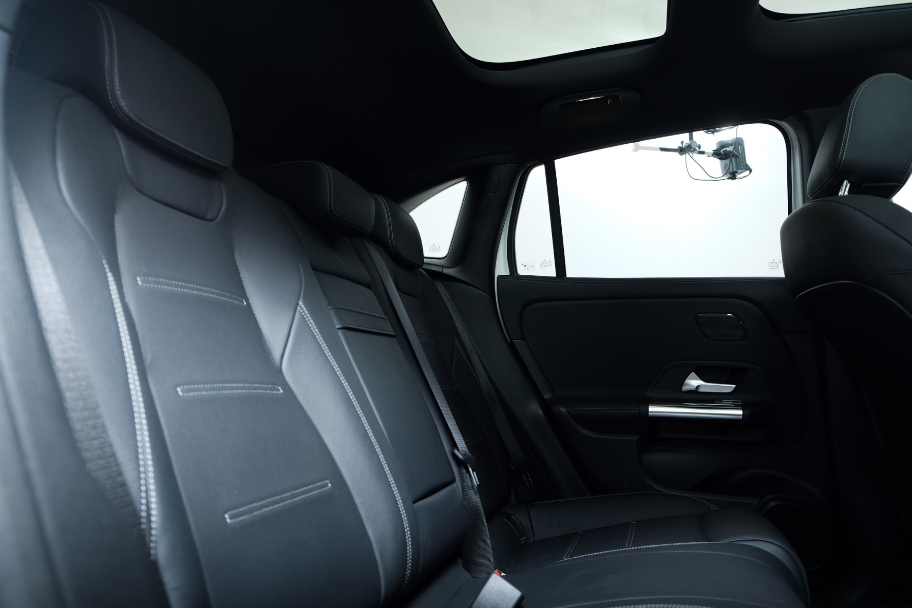 MERCEDES-BENZ EQA 350 AMG Line 4Matic - 7