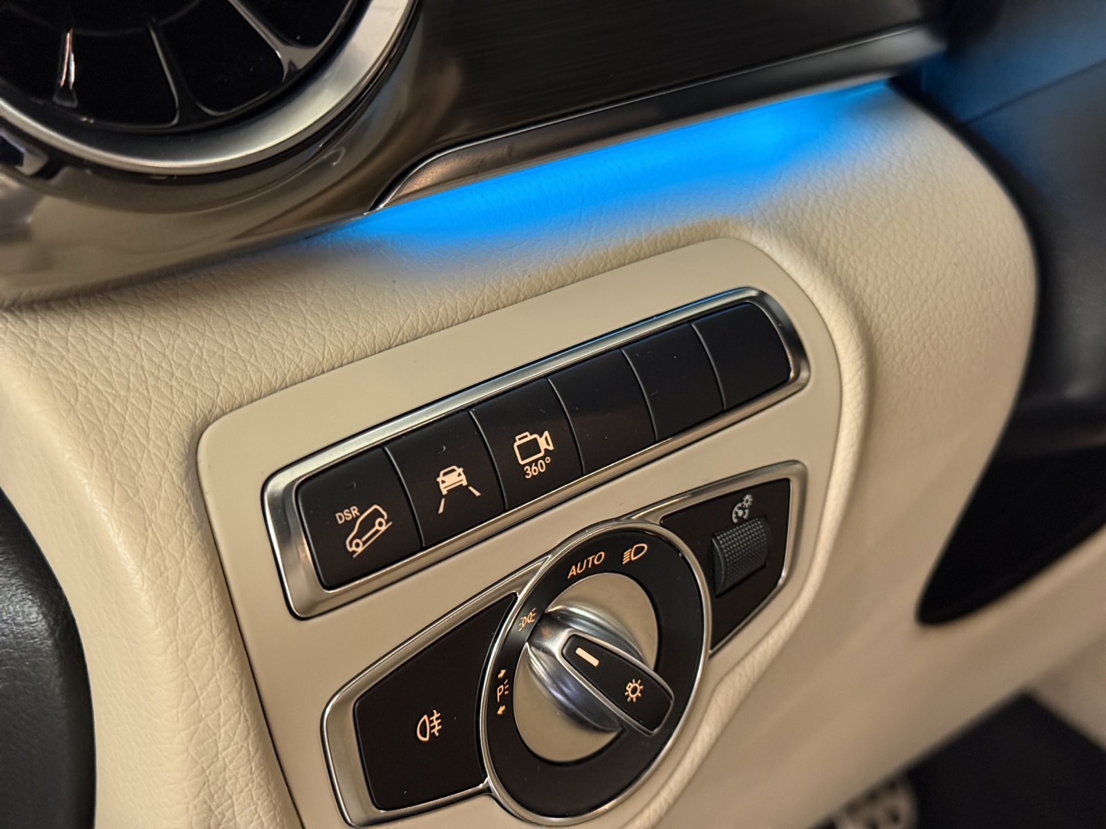 MERCEDES-BENZ V 300 d lang Exclusive 4Matic 9G-Tronic - 23