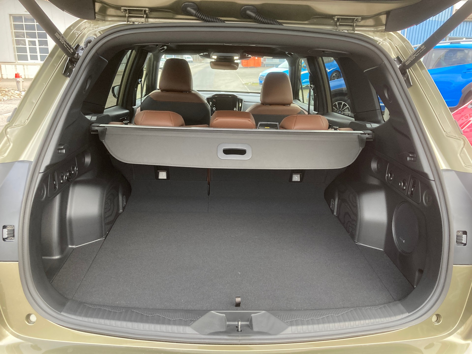 SUBARU Forester 2.0i e-Boxer Luxury Lineartronic - 14