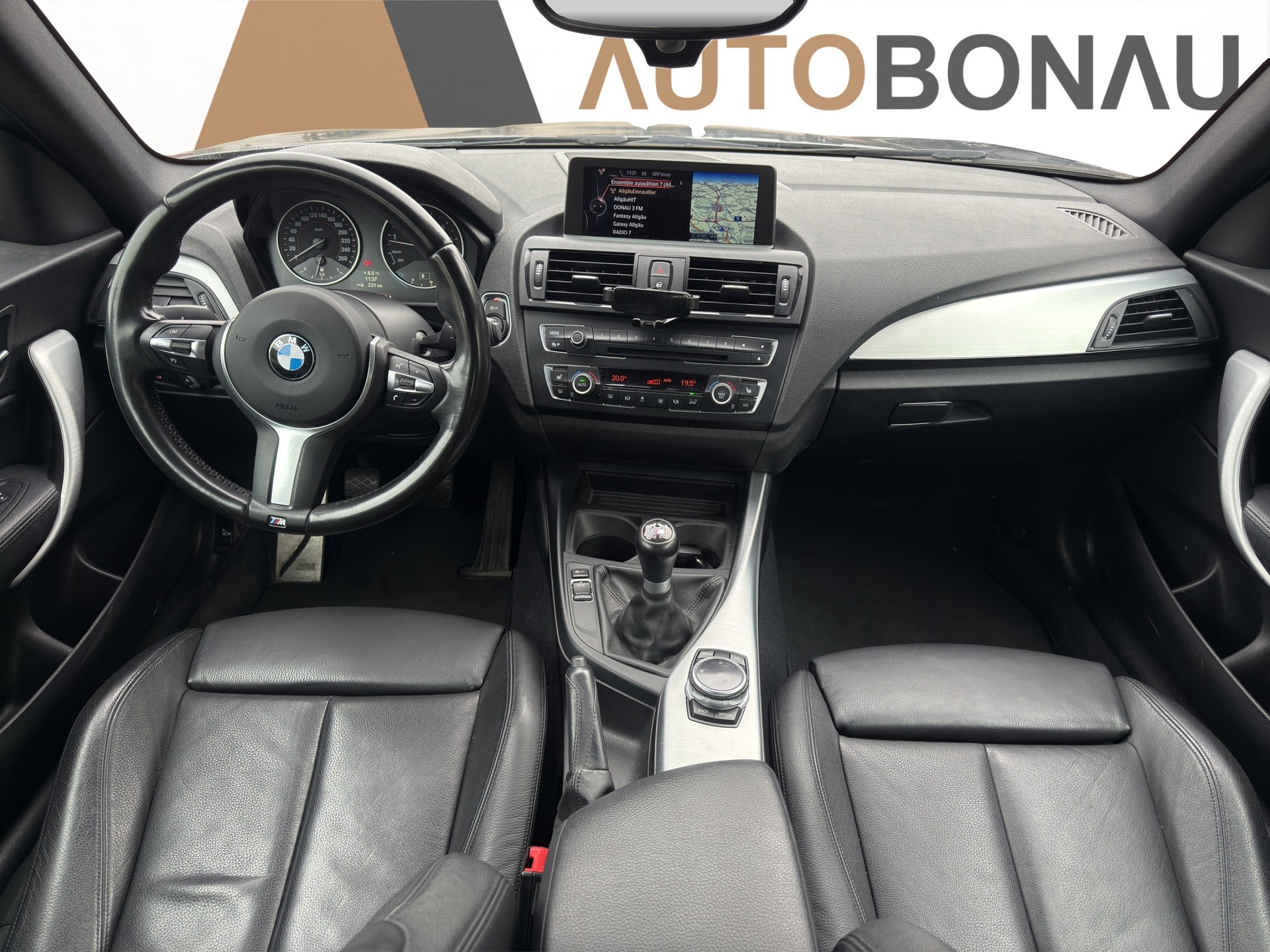 BMW 220i Coupé M Sport - 10