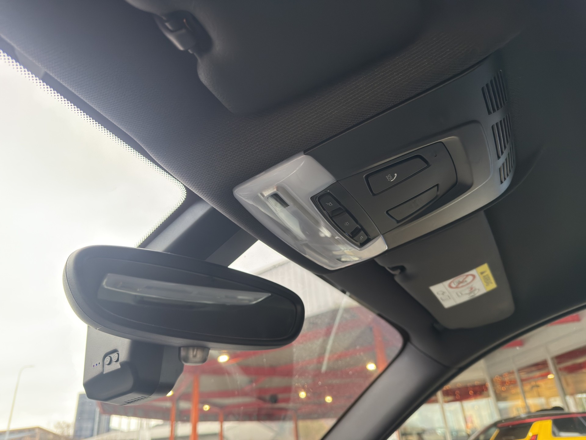 BMW 220i Coupé M Sport - 28