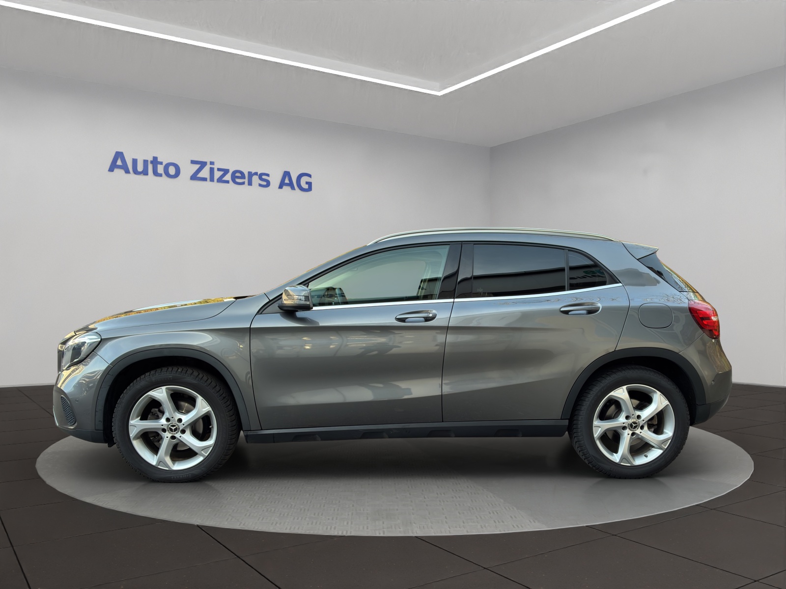 MERCEDES-BENZ GLA 200 d 4Matic 7G-DCT - 3