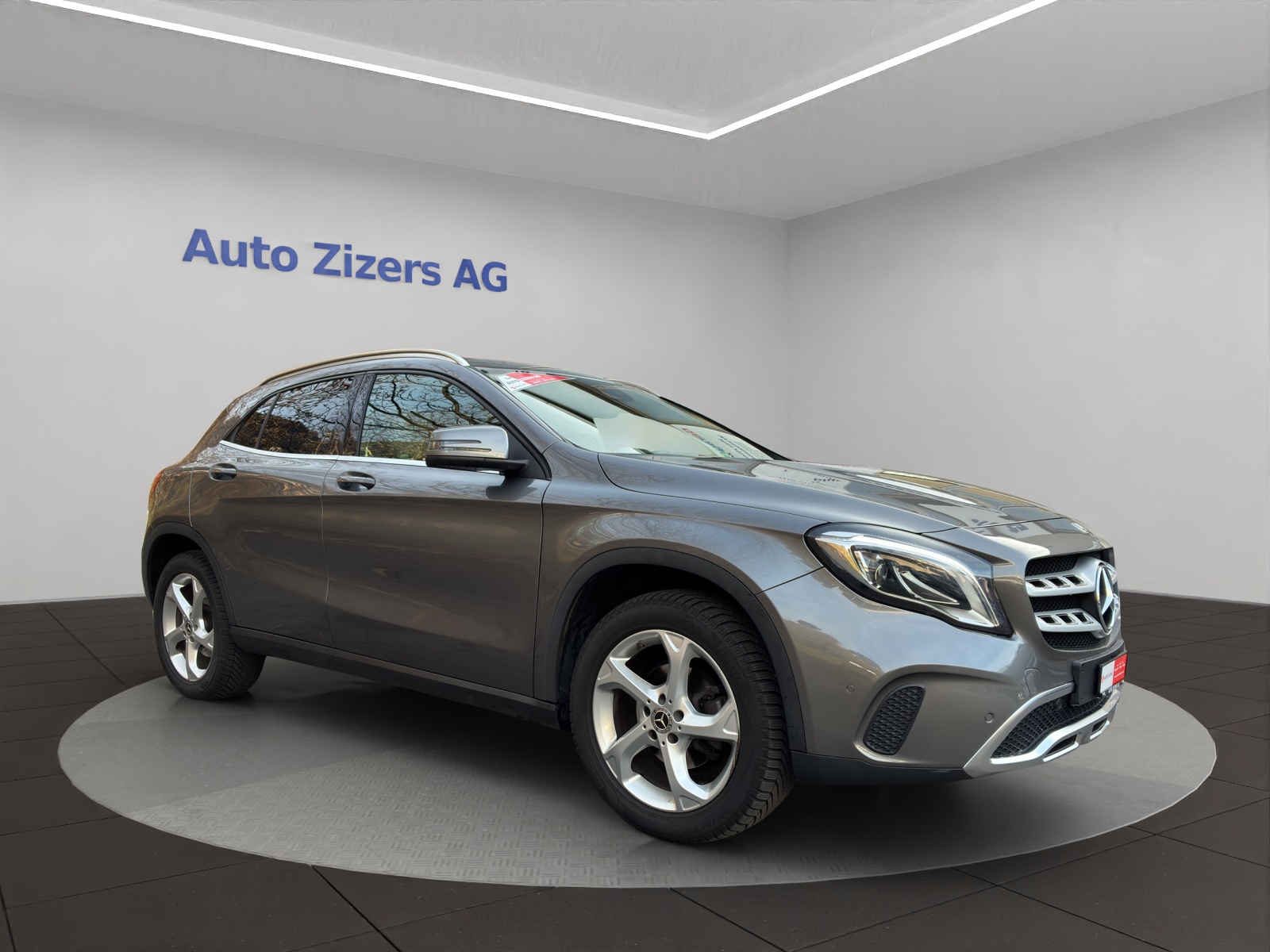 MERCEDES-BENZ GLA 200 d 4Matic 7G-DCT - 8