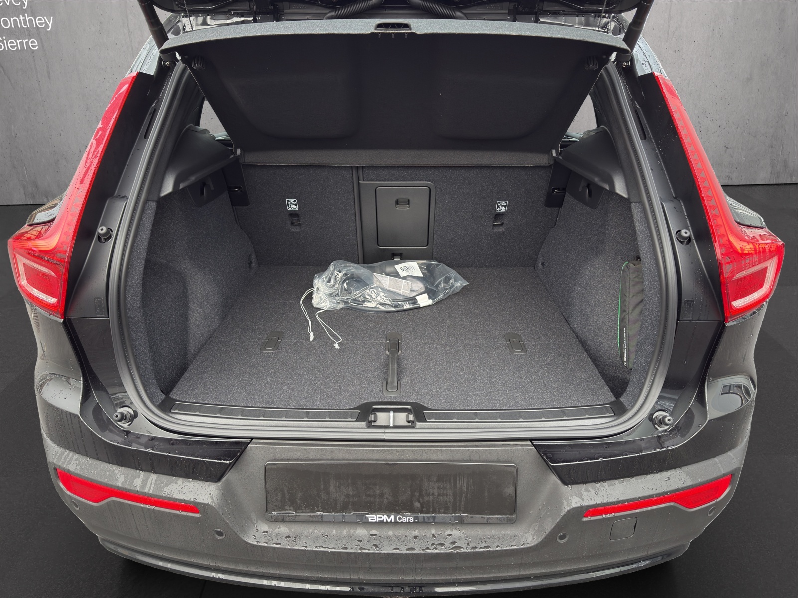 VOLVO EX40 82kWh Twin Motor AWD Ultra Xcentric Edition - 15