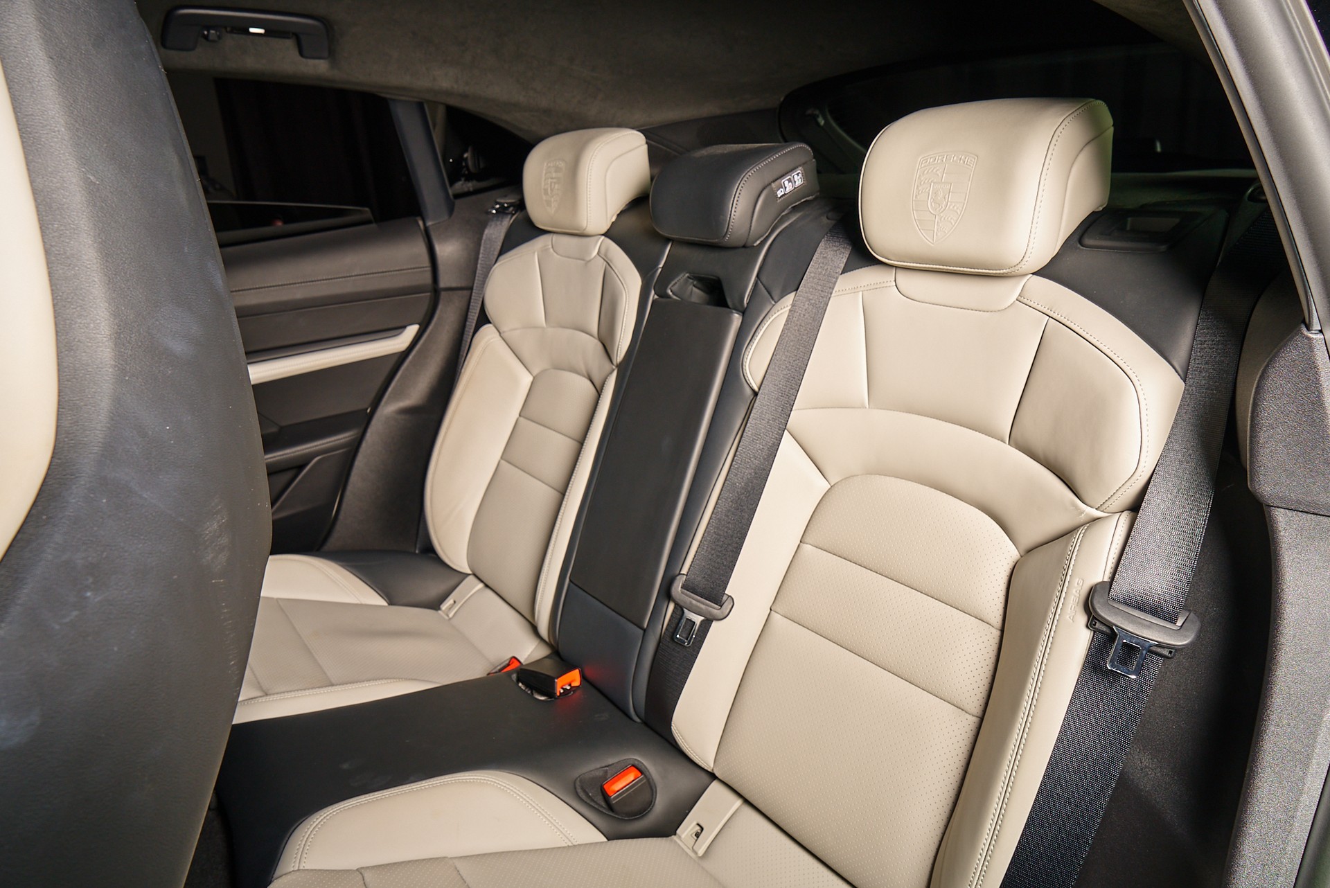 PORSCHE Taycan GTS Sport Turismo Performance Plus 93,4kWh - 15