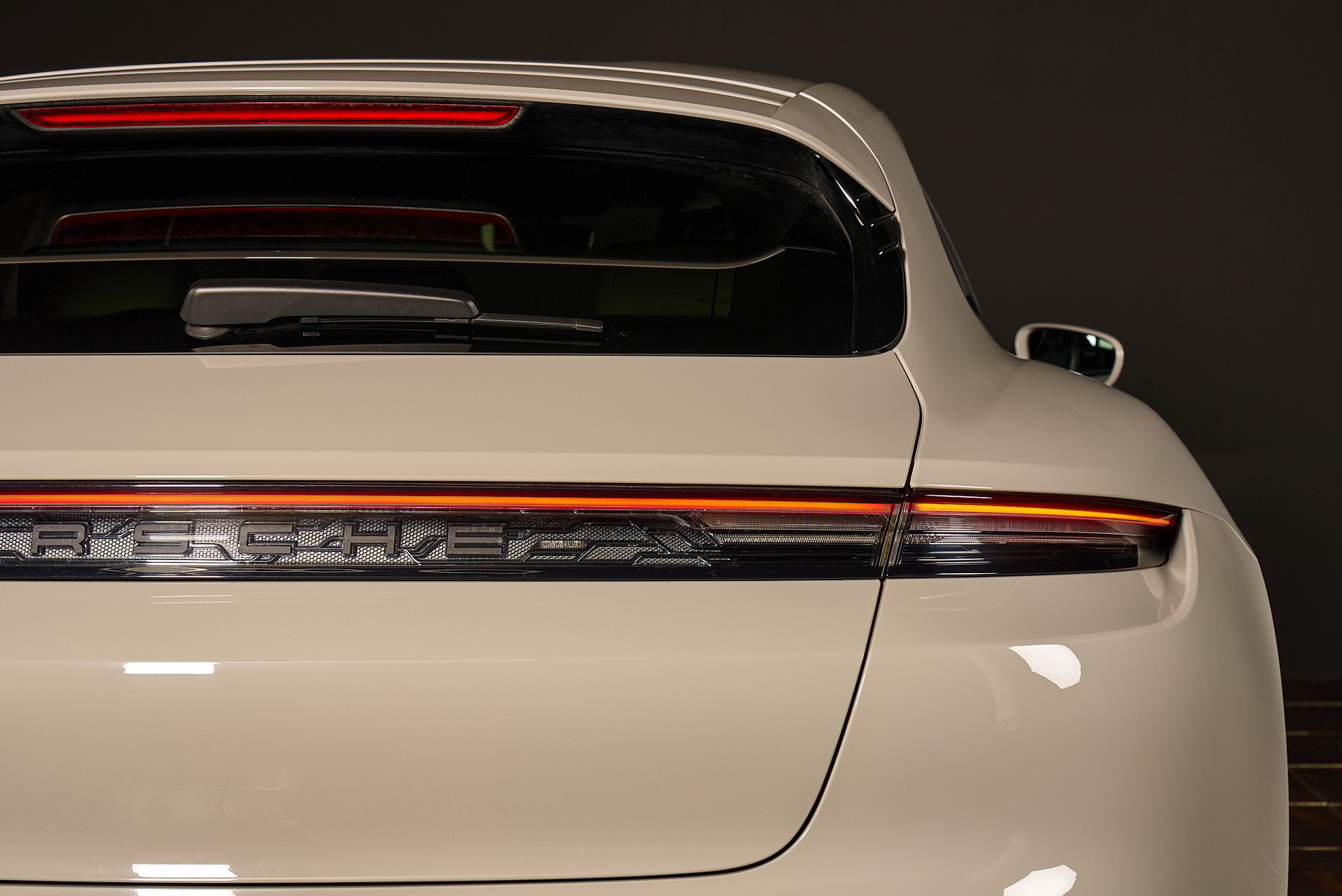 PORSCHE Taycan GTS Sport Turismo Performance Plus 93,4kWh - 9