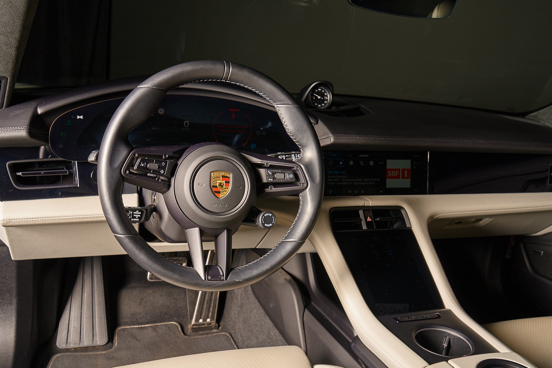 PORSCHE Taycan GTS Sport Turismo Performance Plus 93,4kWh - 13