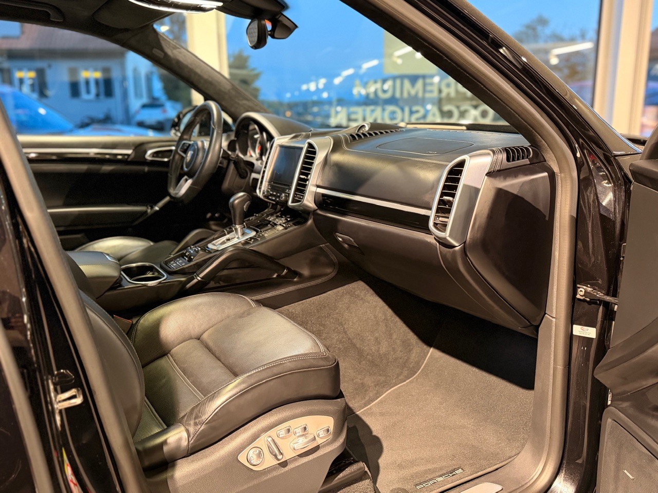 PORSCHE Cayenne Turbo Techart Magnum - 28