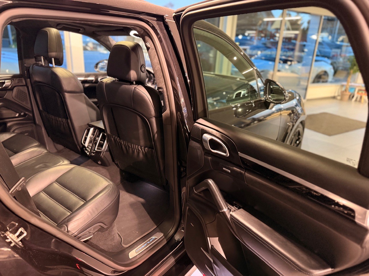 PORSCHE Cayenne Turbo Techart Magnum - 25