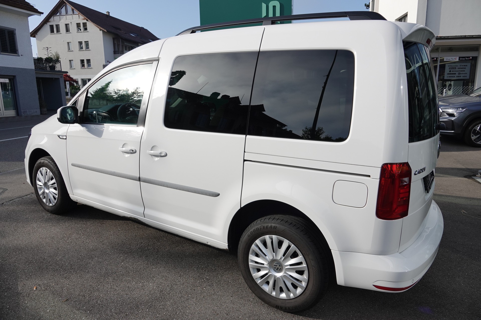 VW Caddy 1.2 TSI Family Beach - 6