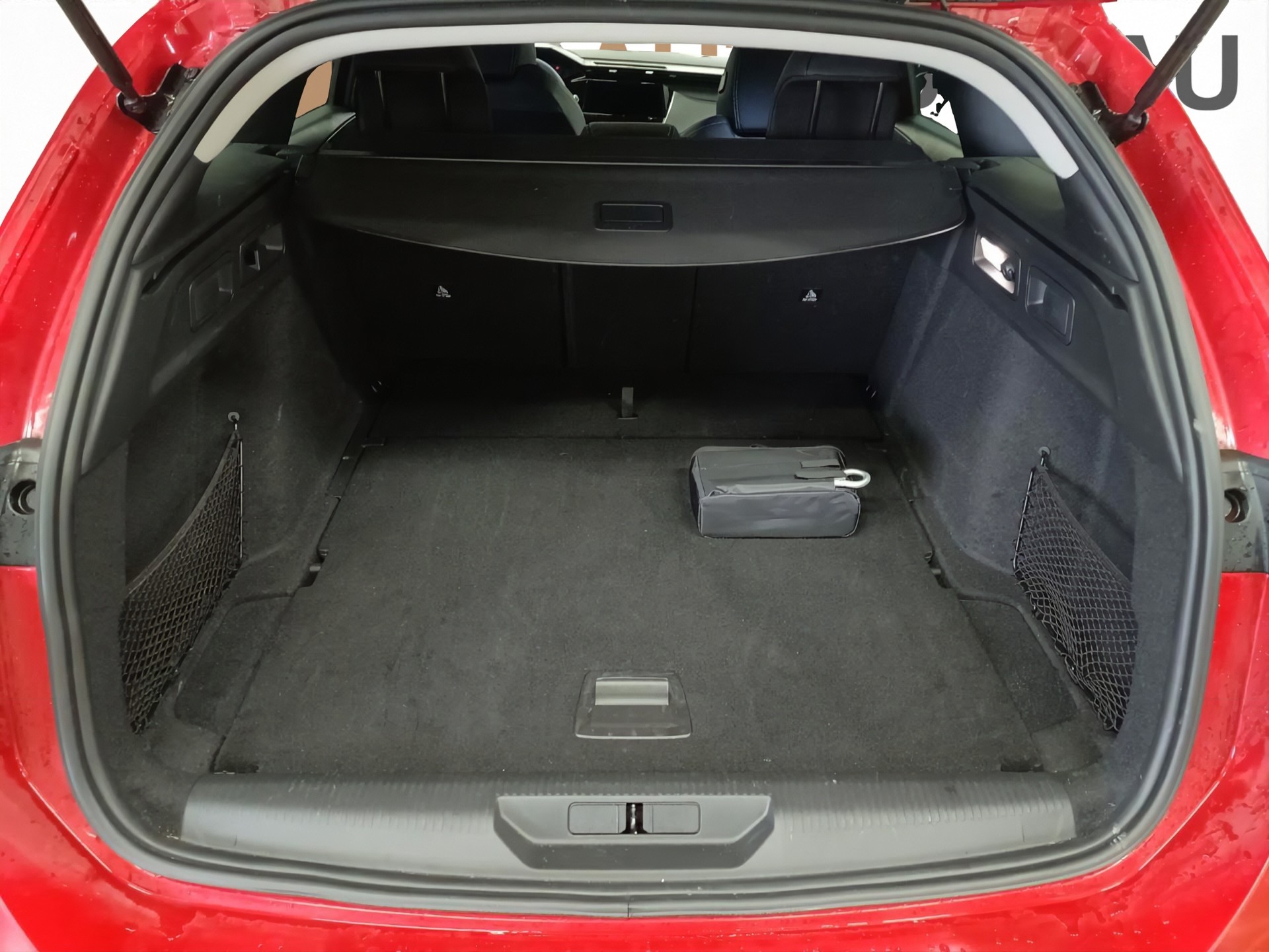 PEUGEOT 308 SW 1.2 PureTech Allure - 28