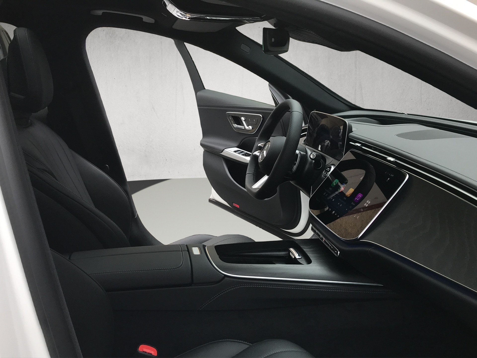 MERCEDES-BENZ E 220 d T 4Matic 9G-Tronic - 12