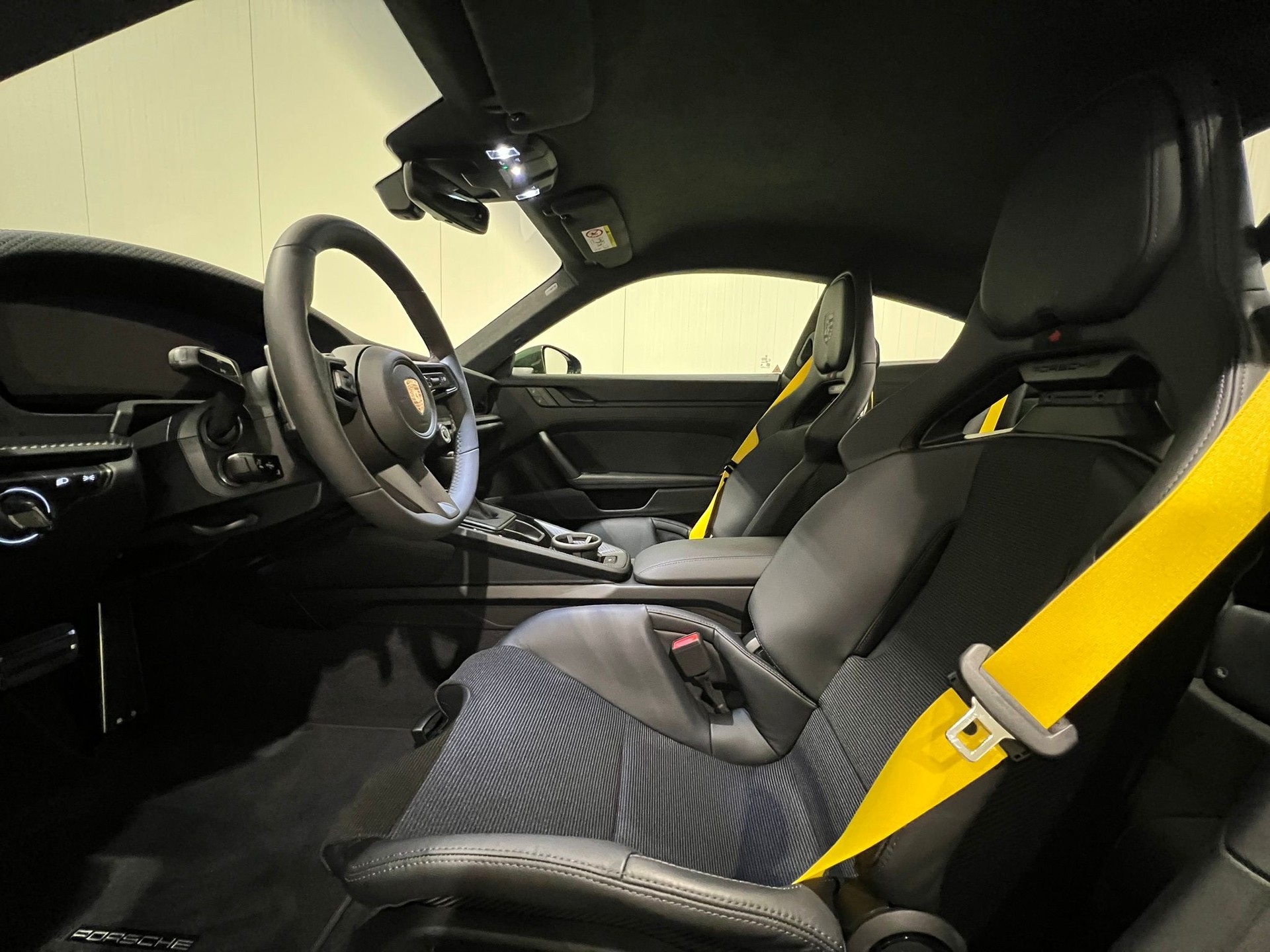 PORSCHE 911 Carrera GT3 PDK Touring - 10