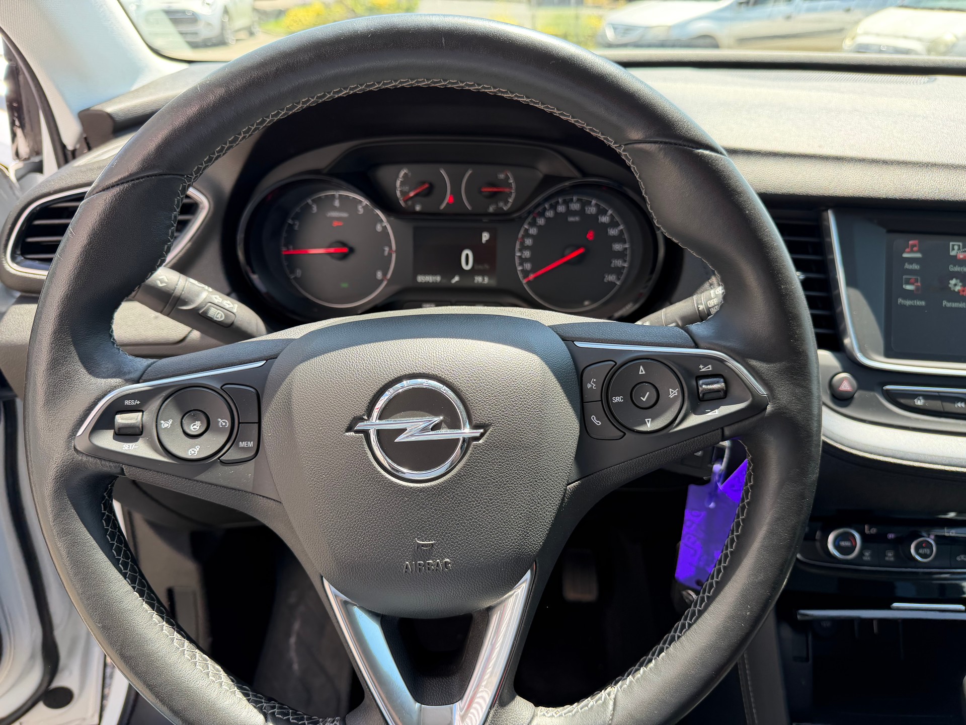 OPEL Grandland X 1.2i TP Excellence Automatik - 11