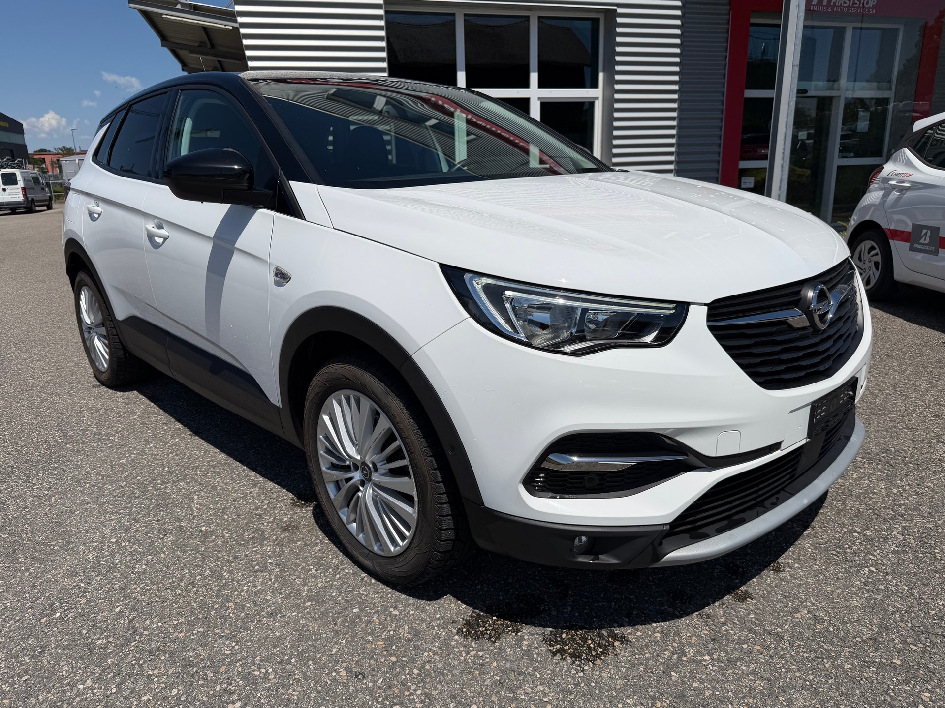 OPEL Grandland X 1.2i TP Excellence Automatik