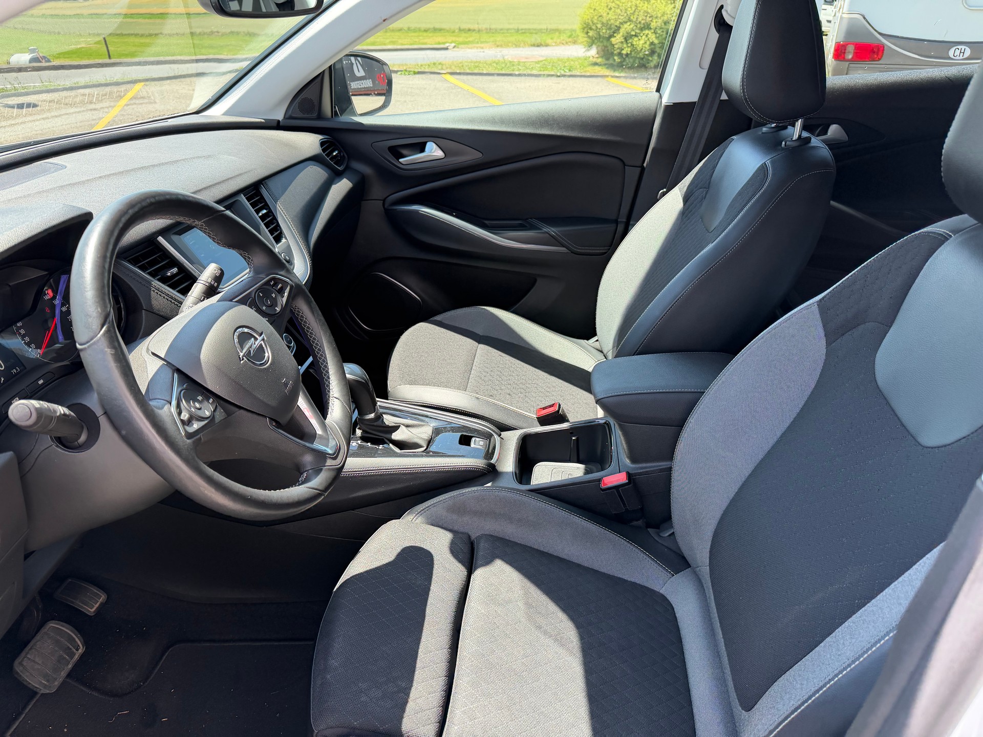 OPEL Grandland X 1.2i TP Excellence Automatik - 5