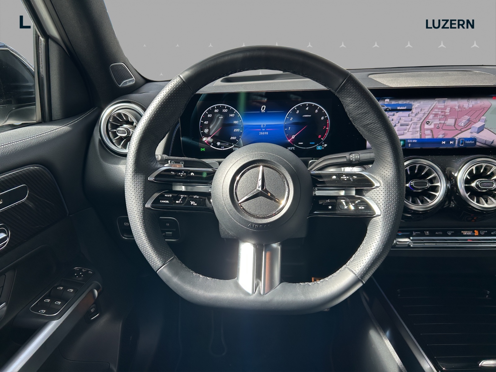 MERCEDES-BENZ GLB 250 4Matic 8G-Tronic - 10