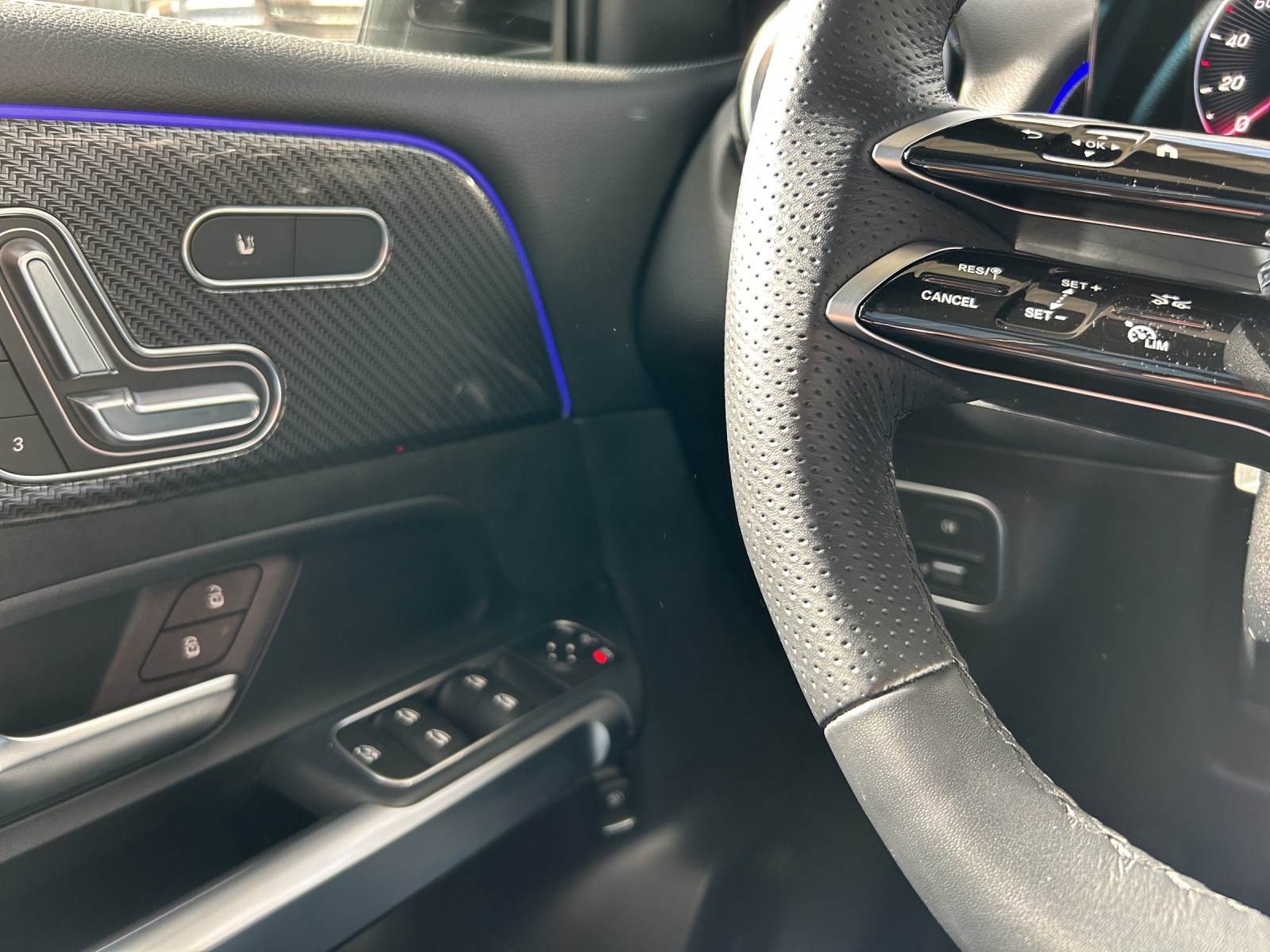 MERCEDES-BENZ GLB 250 4Matic 8G-Tronic - 13