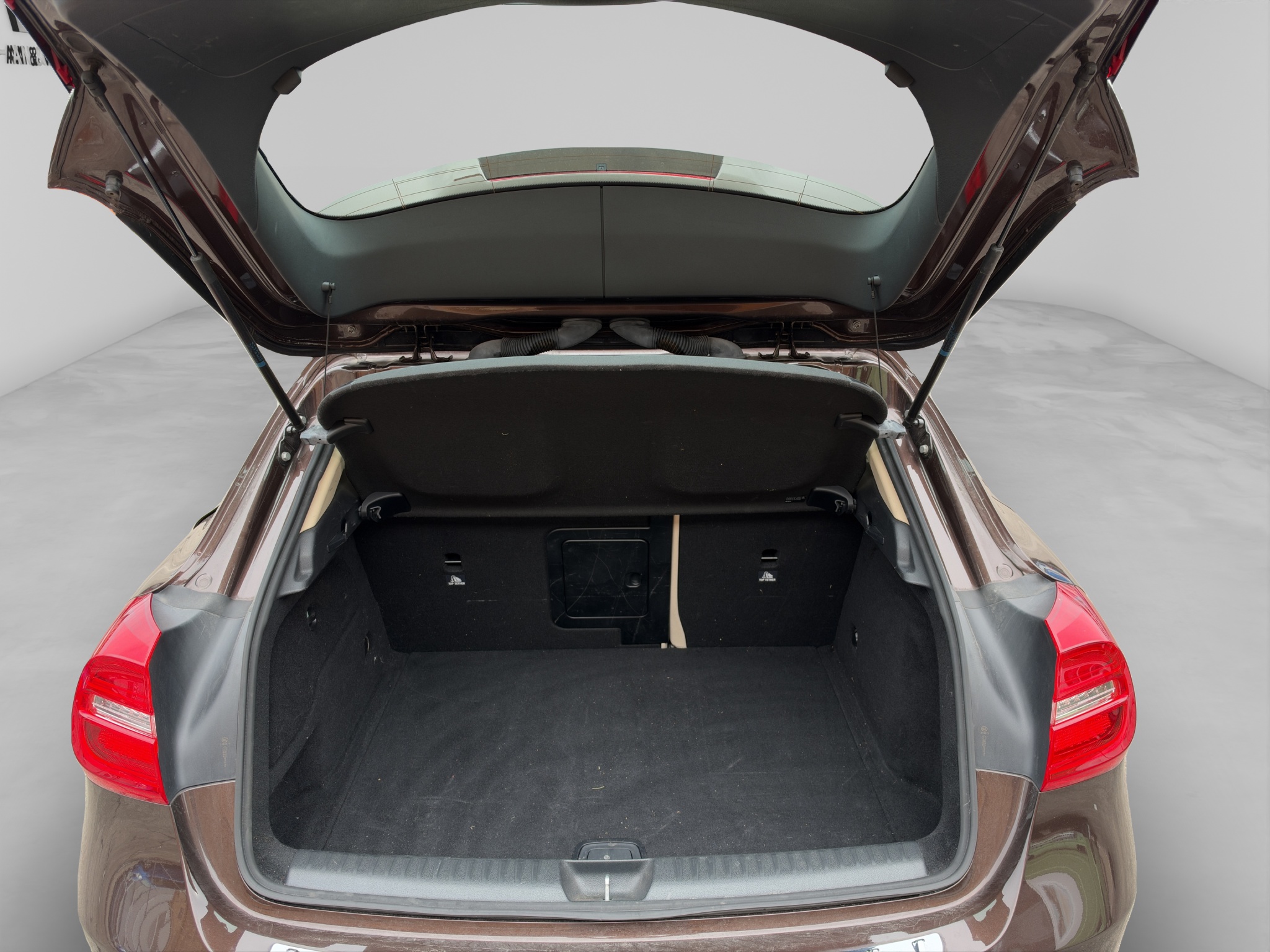 MERCEDES-BENZ GLA 220 13