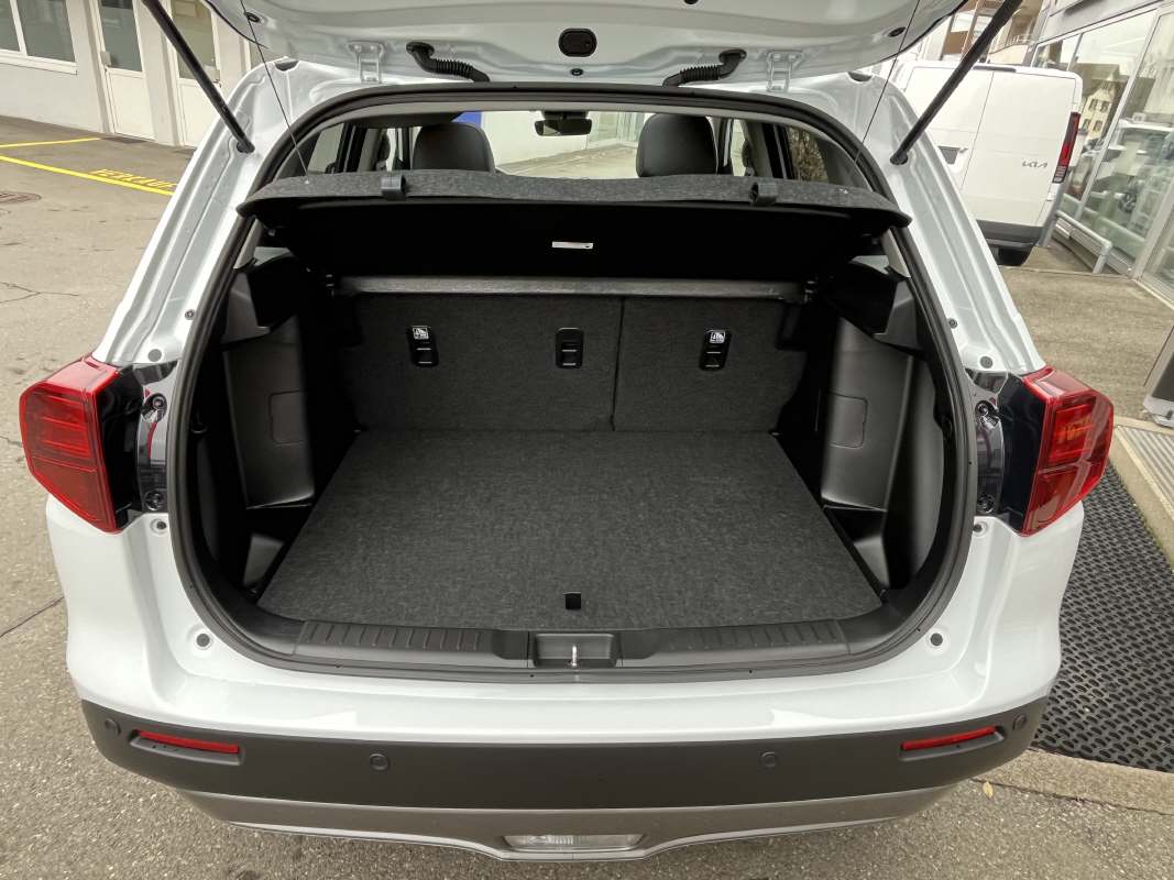 SUZUKI Vitara 1.4 T Sakura Top Hybrid 4x4 - 5