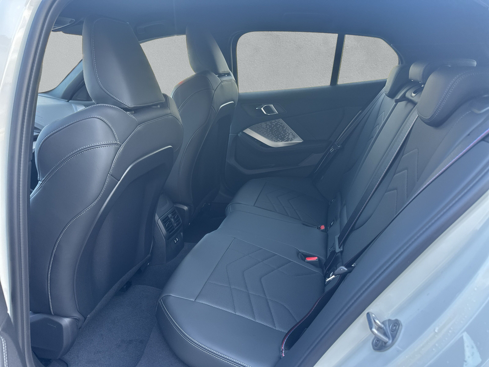 BMW 123 xDrive M Sport Pro Steptronic - 12
