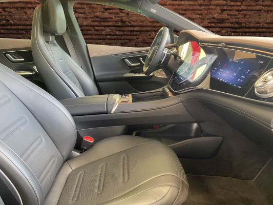 MERCEDES-BENZ EQE 43 AMG 4 Matic - 12