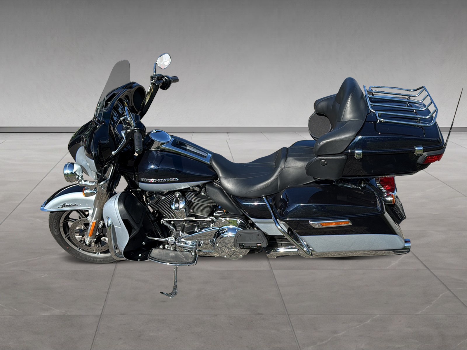 HARLEY-DAVIDSON FLHTK Electra Glide Ultra Limited 114 - 8