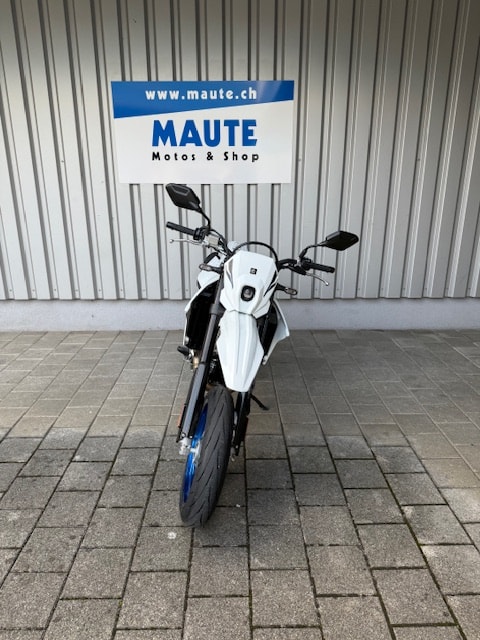 SUZUKI Supermotard DR-Z4 SM - 4