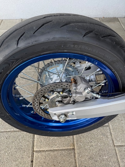 SUZUKI Supermotard DR-Z4 SM - 3
