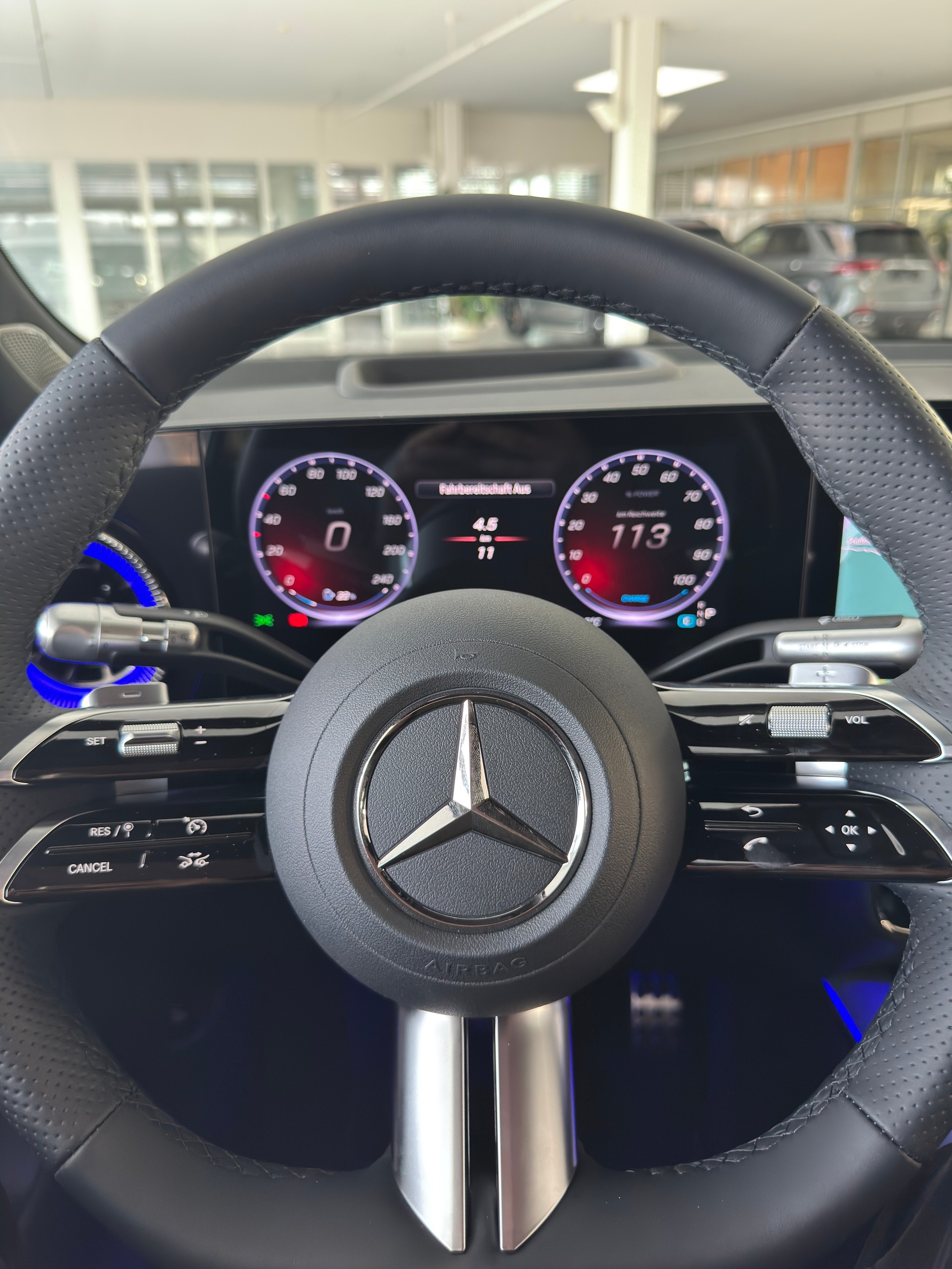MERCEDES-BENZ GLB 350 4MATIC EQ - 12