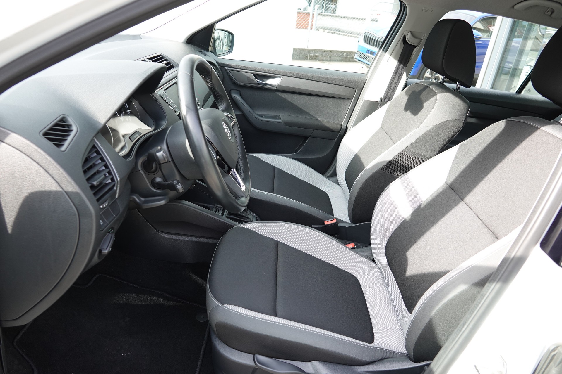 SKODA Fabia 1.2 TSI Ambition DSG - 14