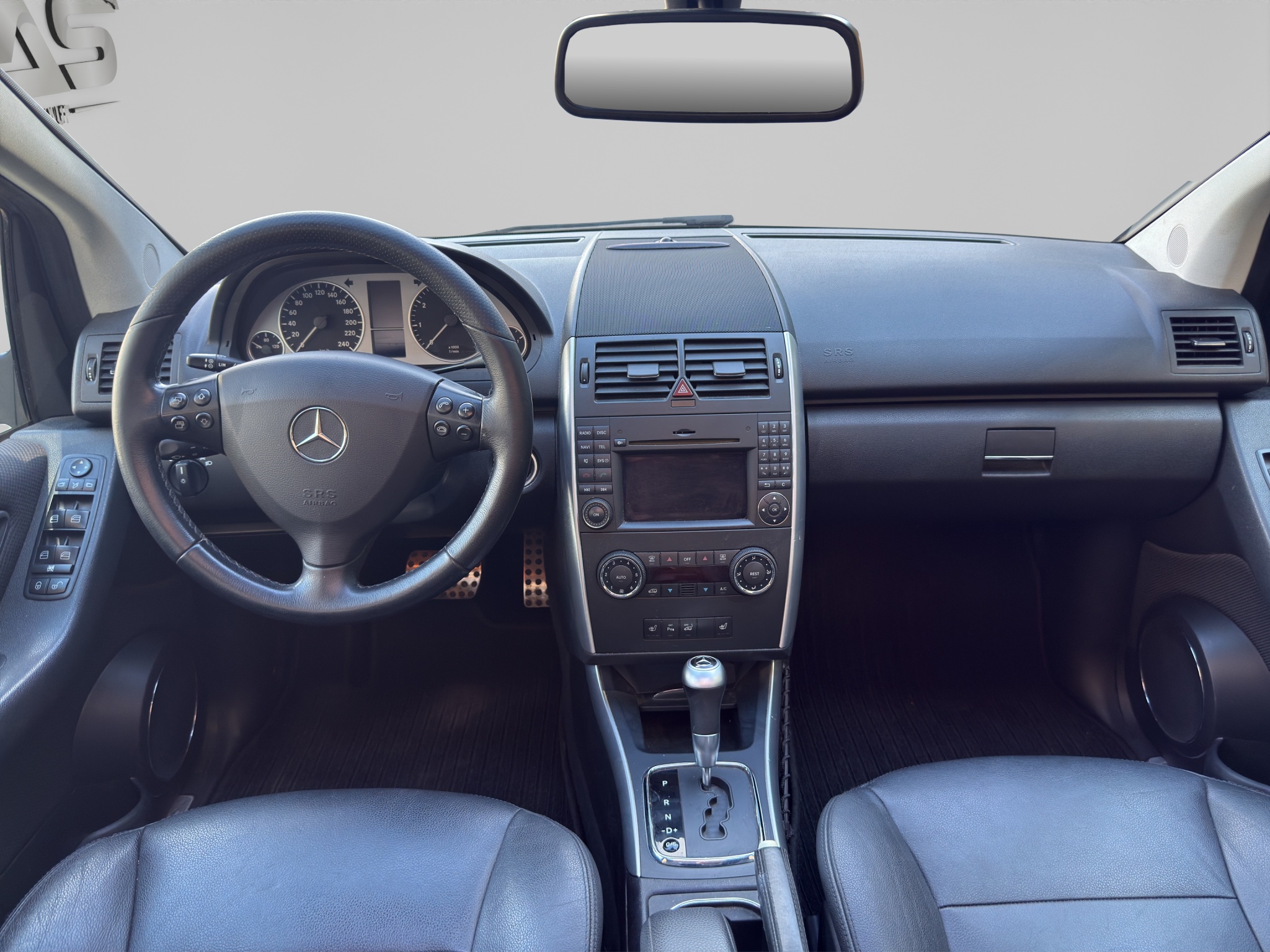 MERCEDES-BENZ A 200 12