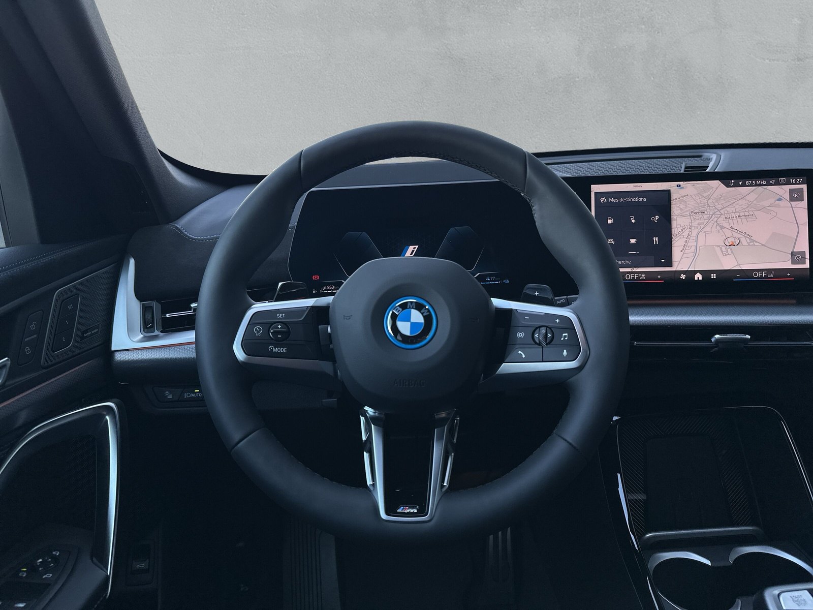 BMW X1 xDrive 25e M Sport**Action de leasing à 0.9%** - 16