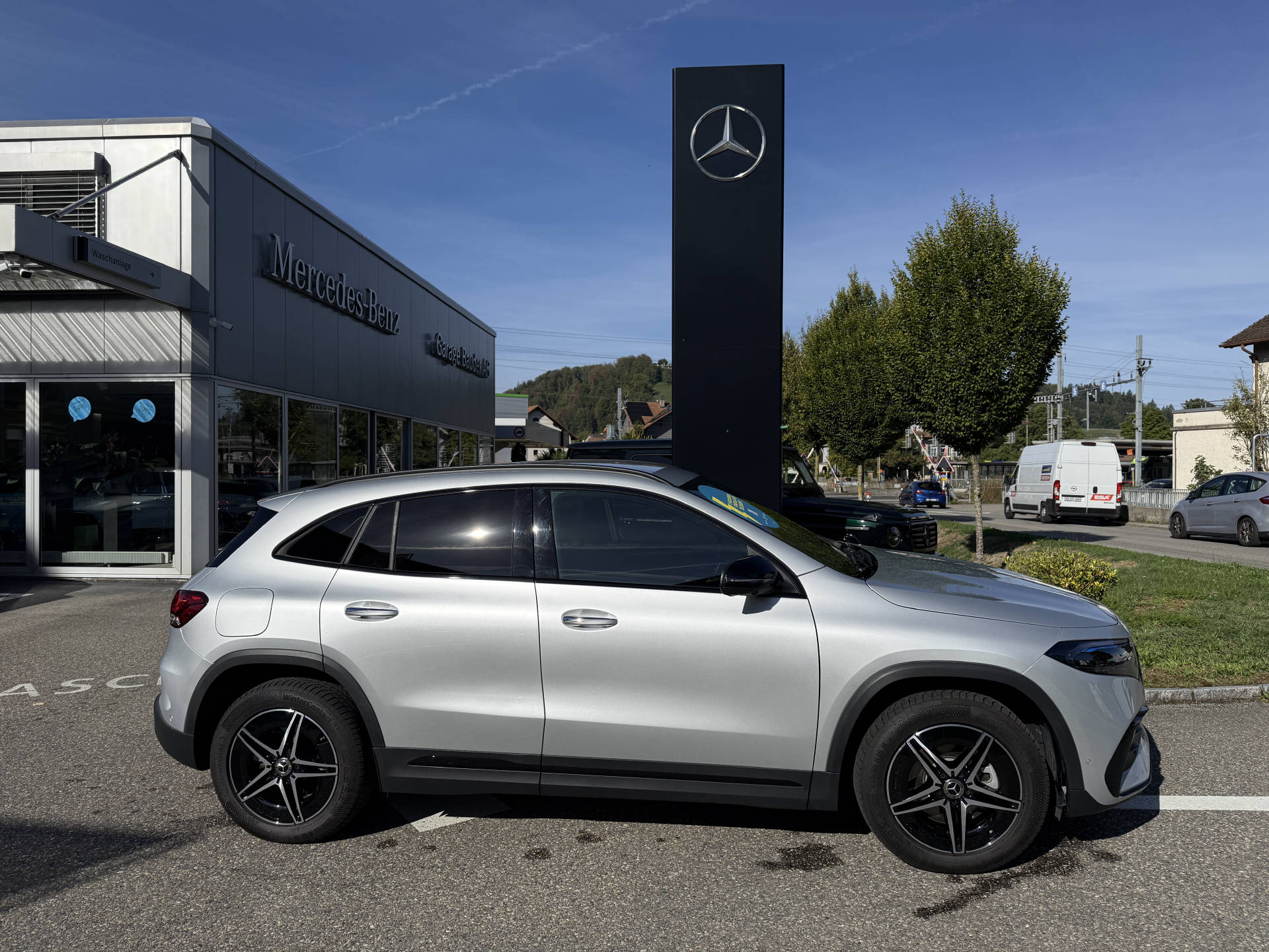 MERCEDES-BENZ EQA 350 AMG Line 4matic - 10
