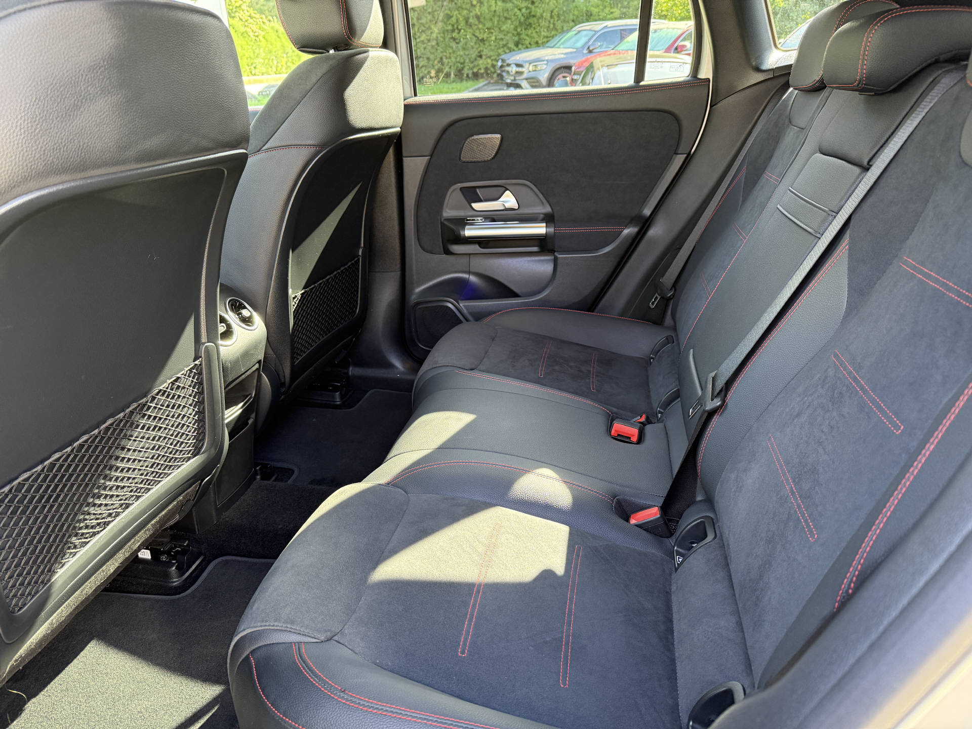 MERCEDES-BENZ EQA 350 AMG Line 4matic - 6