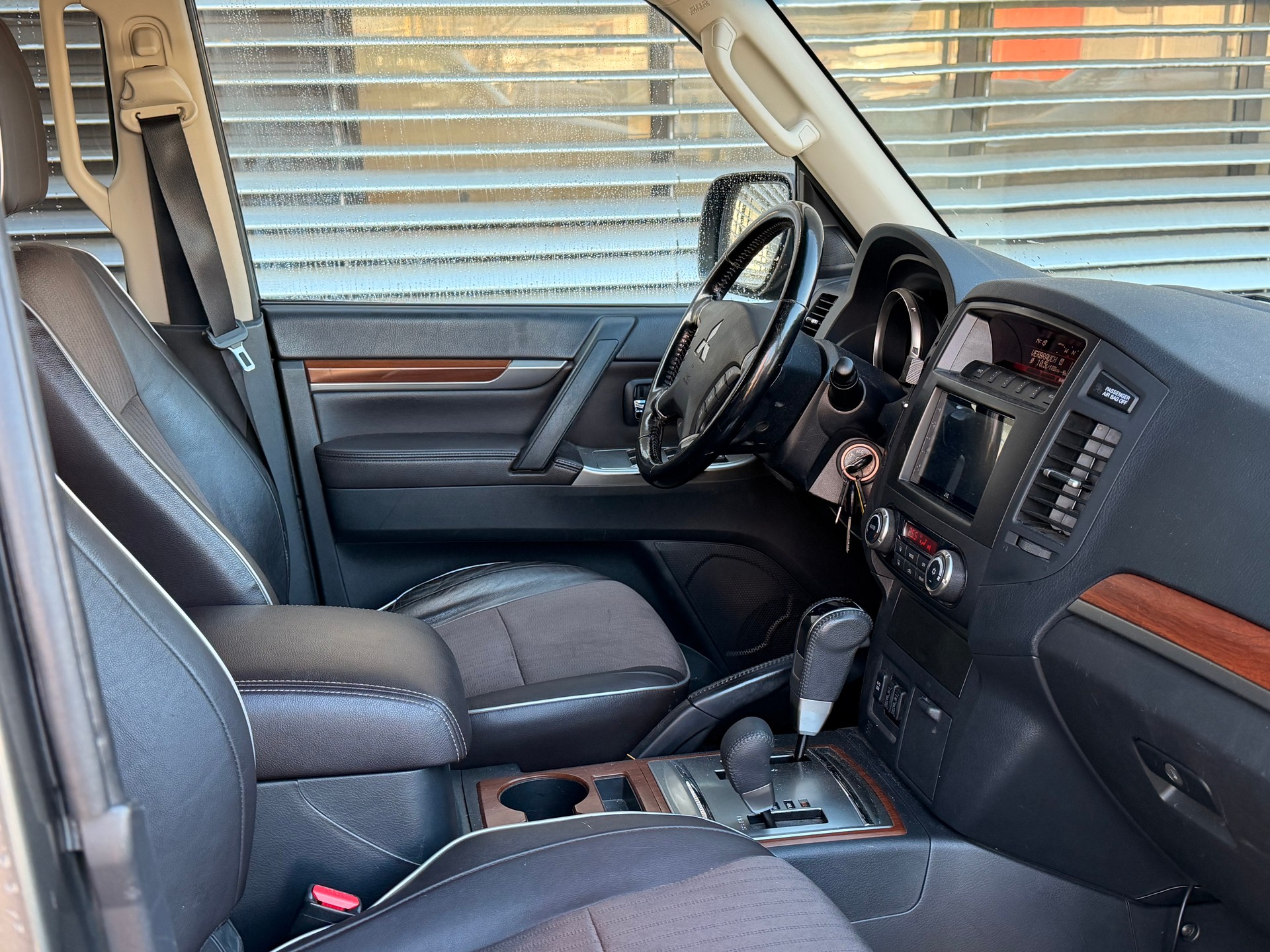 MITSUBISHI Pajero 3.2 DI-D Navigator Automatic - 14