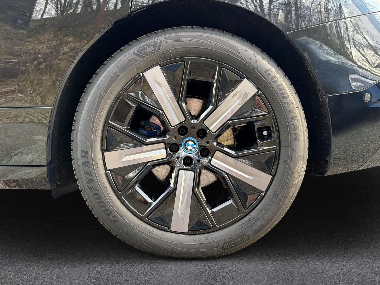 BMW iX xDrive50 (CH) - 8